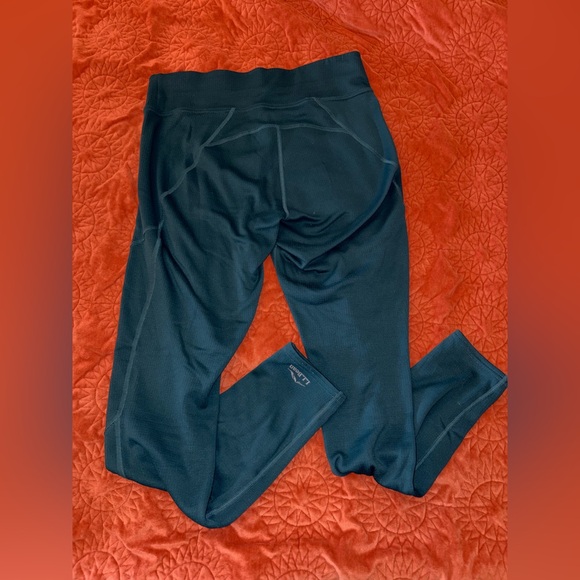 L.L. Bean❄️Women’s Heavyweight Base Layer Crew Top AND Pants in Spruce - Picture 13 of 15